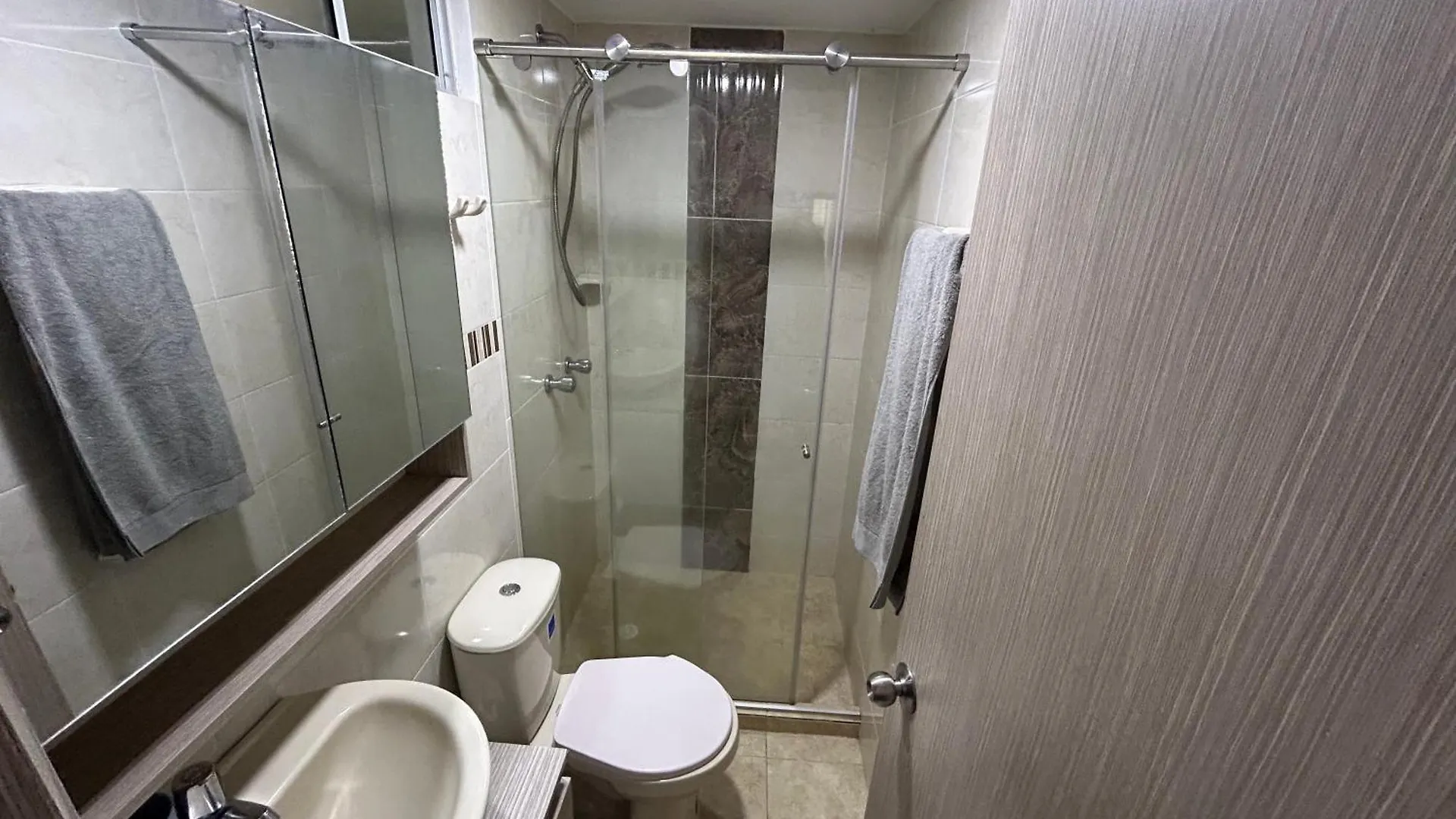 K112 Apartamento Comodo Bochalema Кали Апартаменты